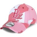 casquette-courbee-camouflage-rose-ajustable-avec-logo-rose-9forty-boston-red-sox-mlb-new-era